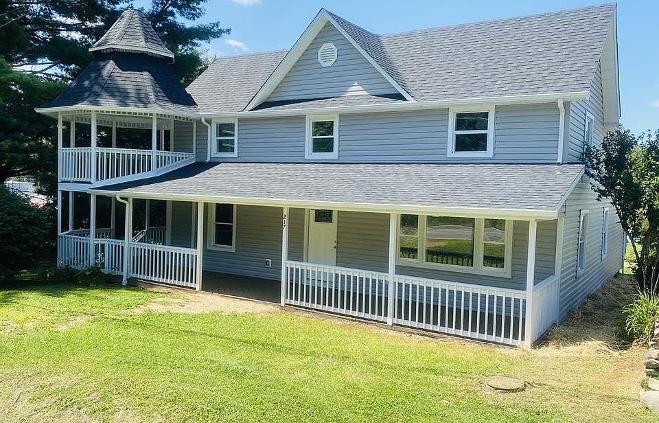 1st image of 217 Damascus Dr