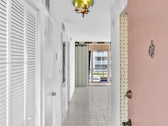 3rd image of 3750 NE 170th St APT 203