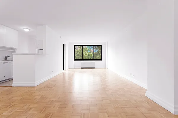 Rented by Olnick Organization | media 7