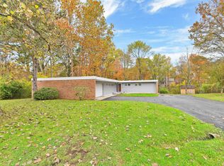 233 Deer Trail Ct, Reynoldsburg, OH