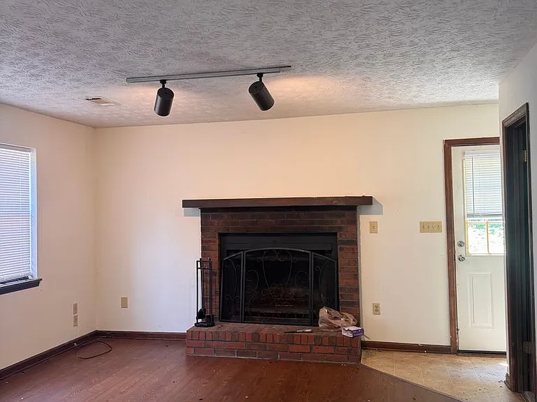 1120 Sweetwater Circle — Photo 23