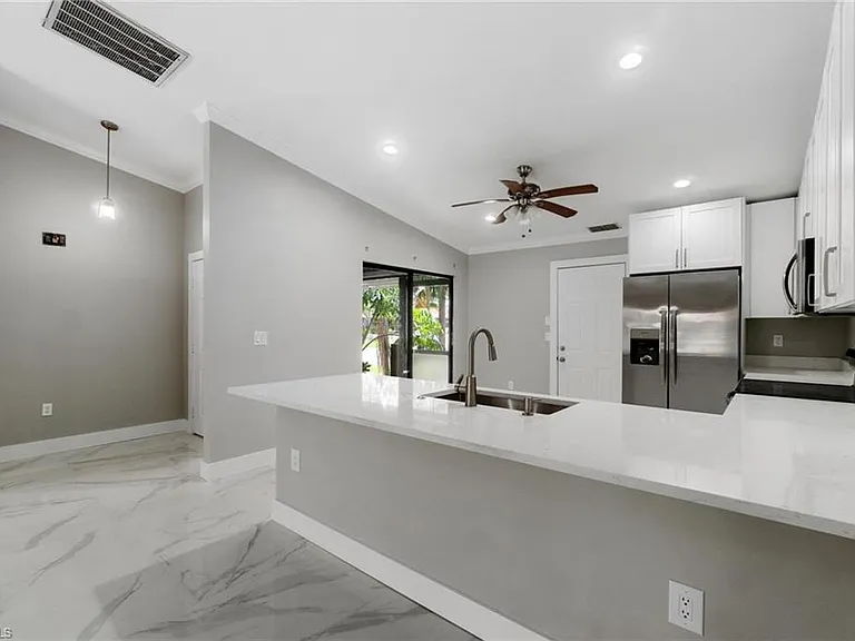 17754 Grande Bayou Ct — Photo 9