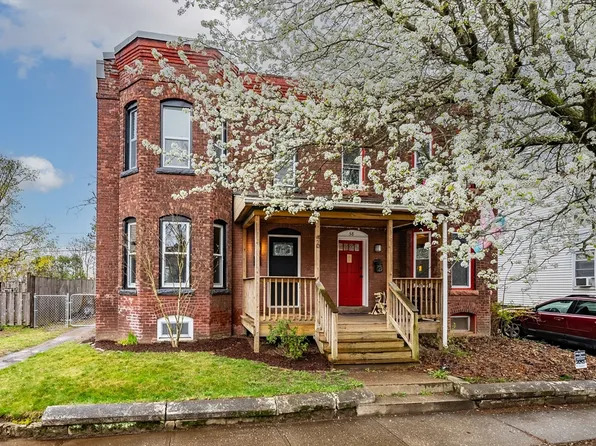 56 Taylor St, Holyoke, MA 01040