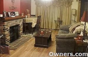 Beautiful family room with bay window