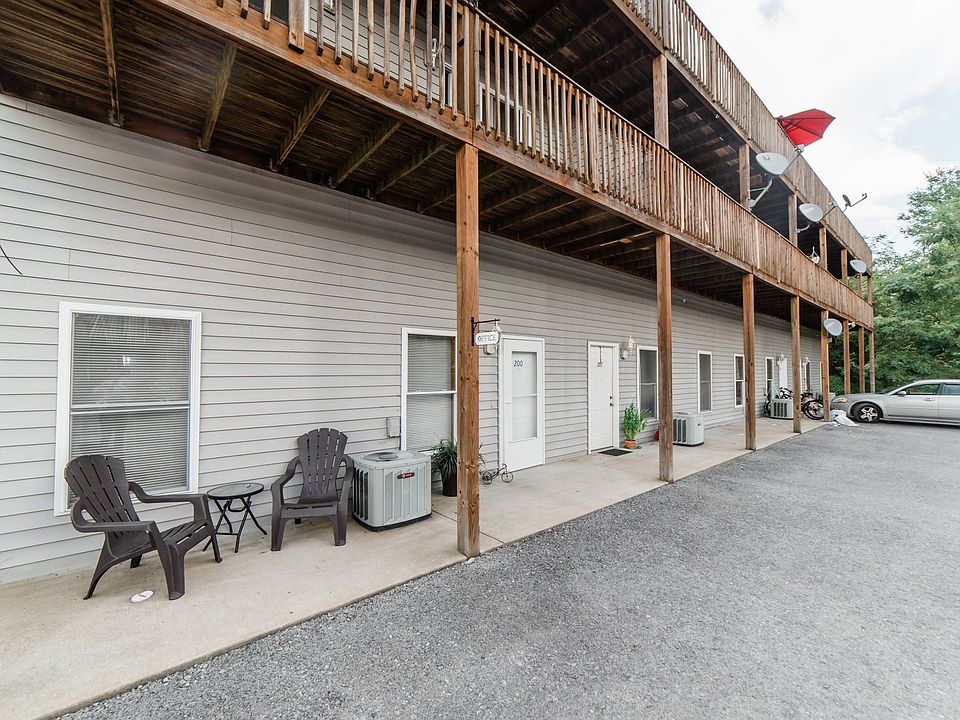 1st image of 100-1400 Pinnacle Heights Dr #1204
