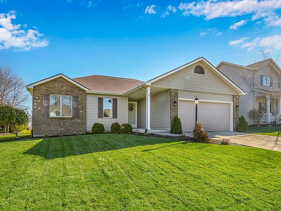 2nd image of 2132 Laurelwood Dr