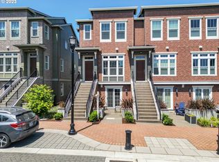 11401 SW Mont Blanc St, Wilsonville, OR 97070