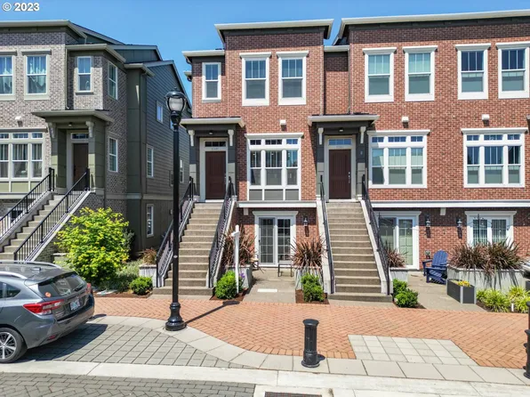 11401 SW Mont Blanc St, Wilsonville, OR 97070