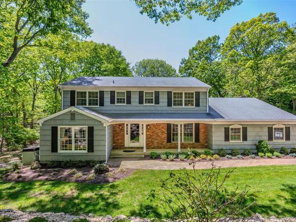 12 Deer Path, Port Jefferson, NY 11777