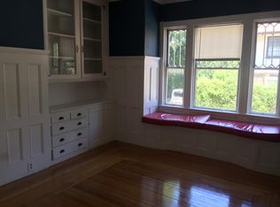 390 Lloyd Ave APT 2, Providence, RI 02906