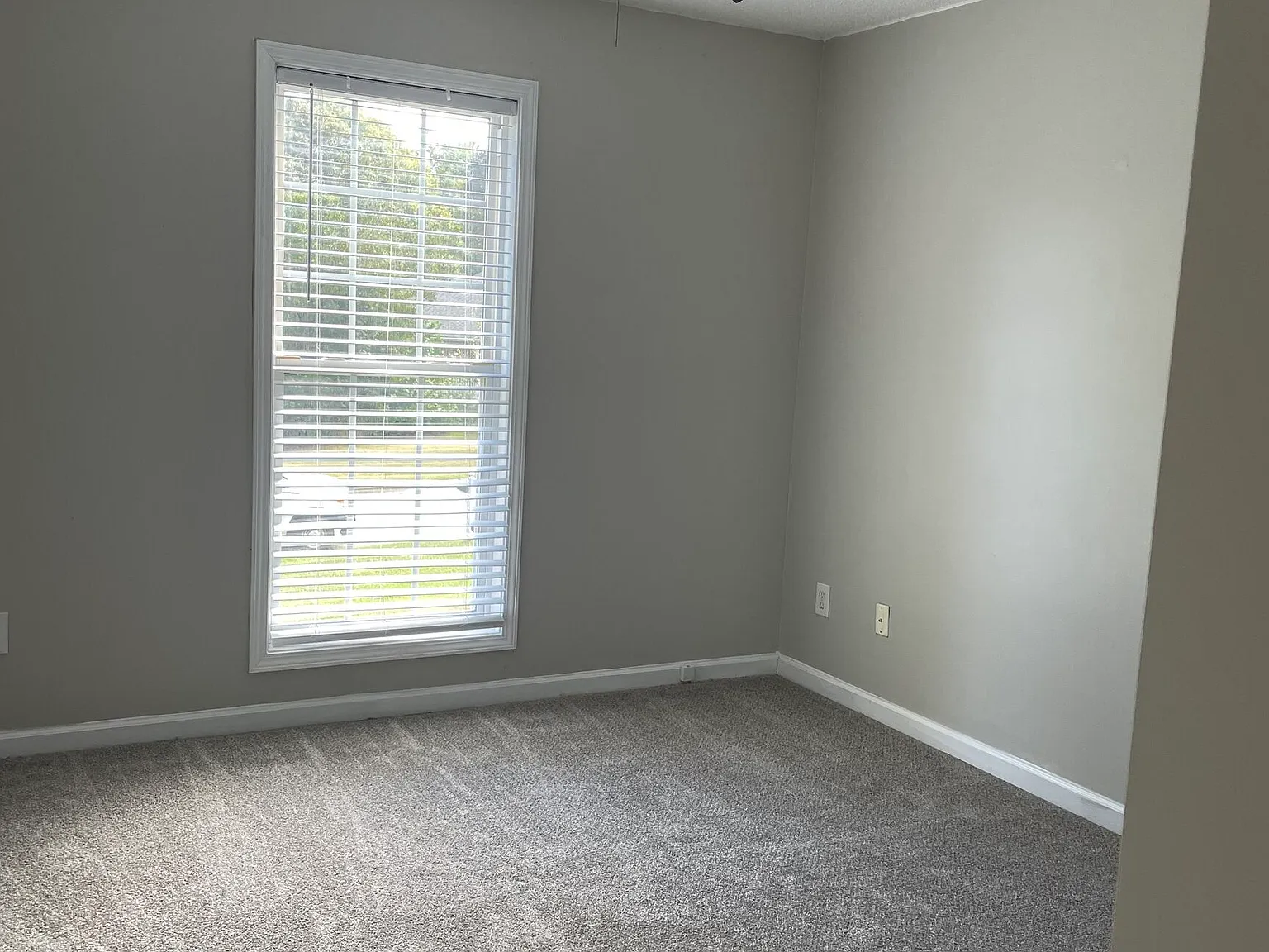 3 bed, 2.0 bath, 1446 sqft, $1,850 — Photo 4