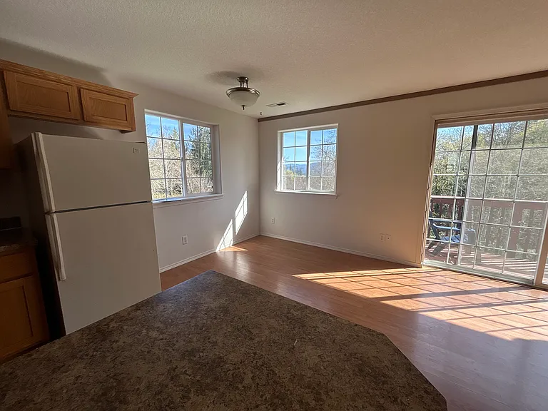 147 Broken Mountain Dr — Photo 9