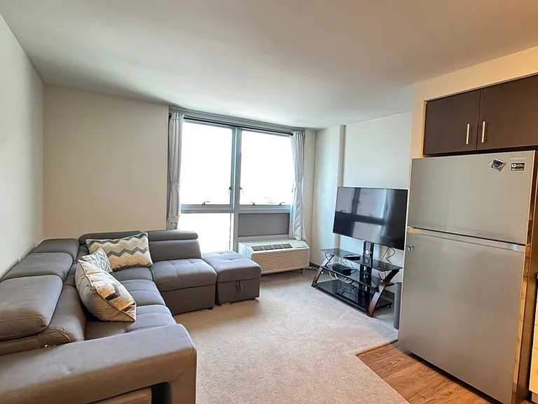 988 Halekauwila St #2103 — Photo 2