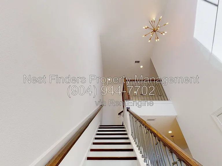111 Carousel Dr — Photo 20