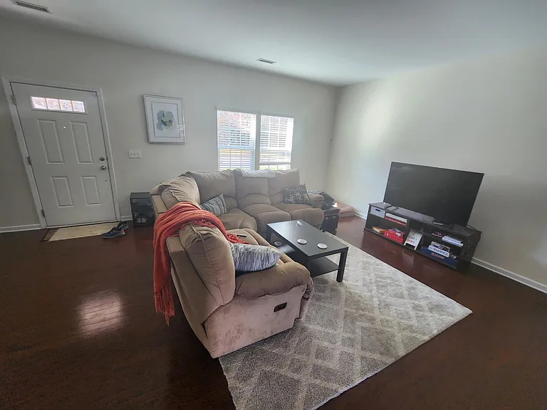 1021 Ileagnes Rd — Photo 2