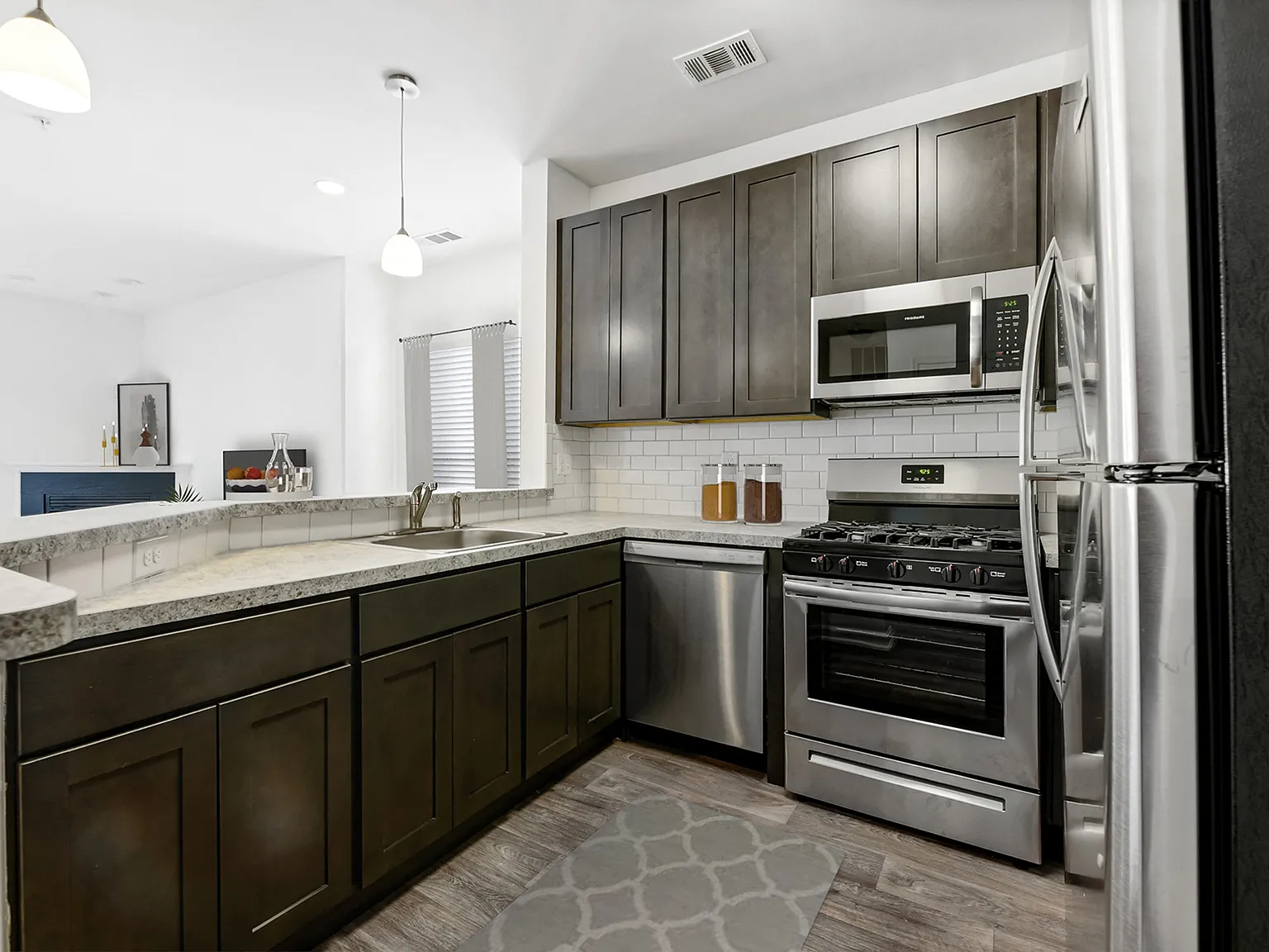 The Apartments at Cambridge Court — Photo 1