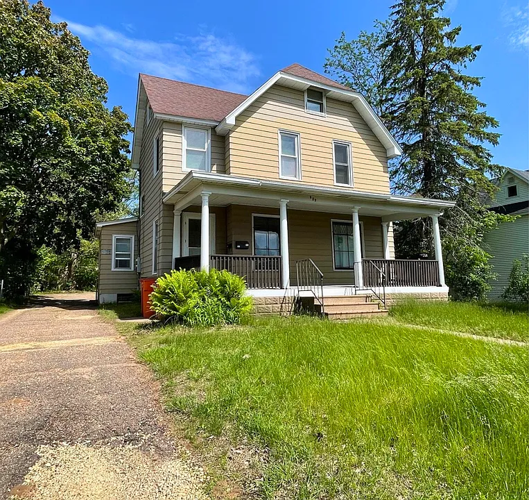 909 5th Ave