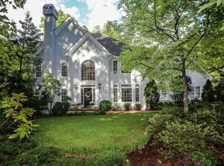 100 Connemara Rd, Roswell, GA 30075