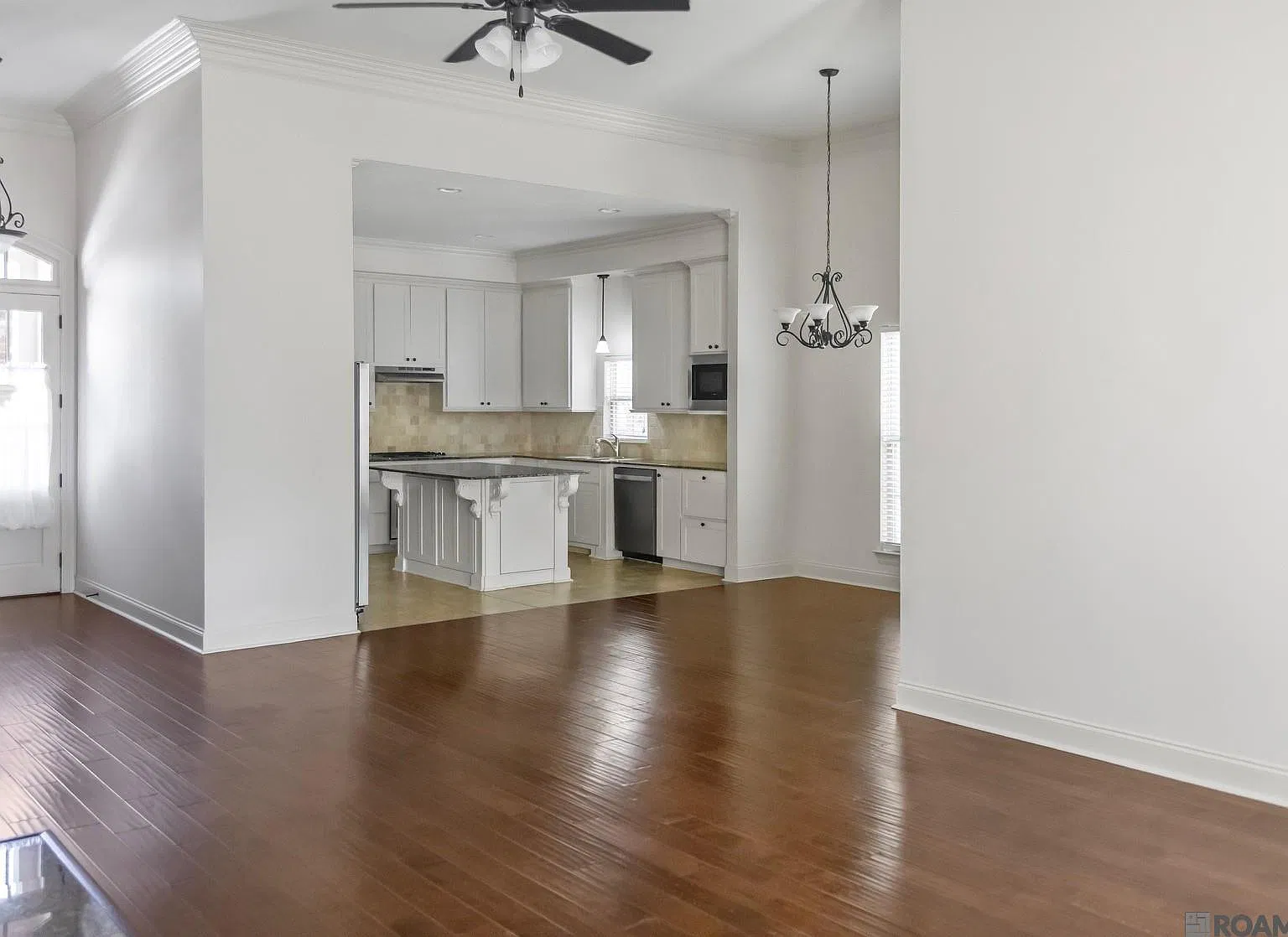 4 bed, 2275 sqft, $3,000 — Photo 3