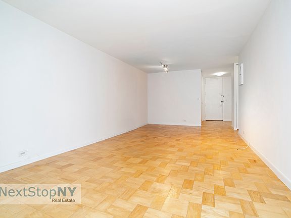 3rd image of 630 1st Ave APT 26R