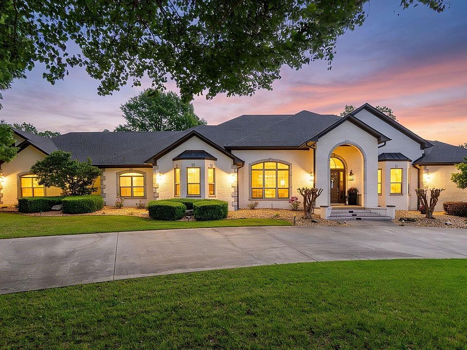 1st image of 3290 Marlsgate Dr