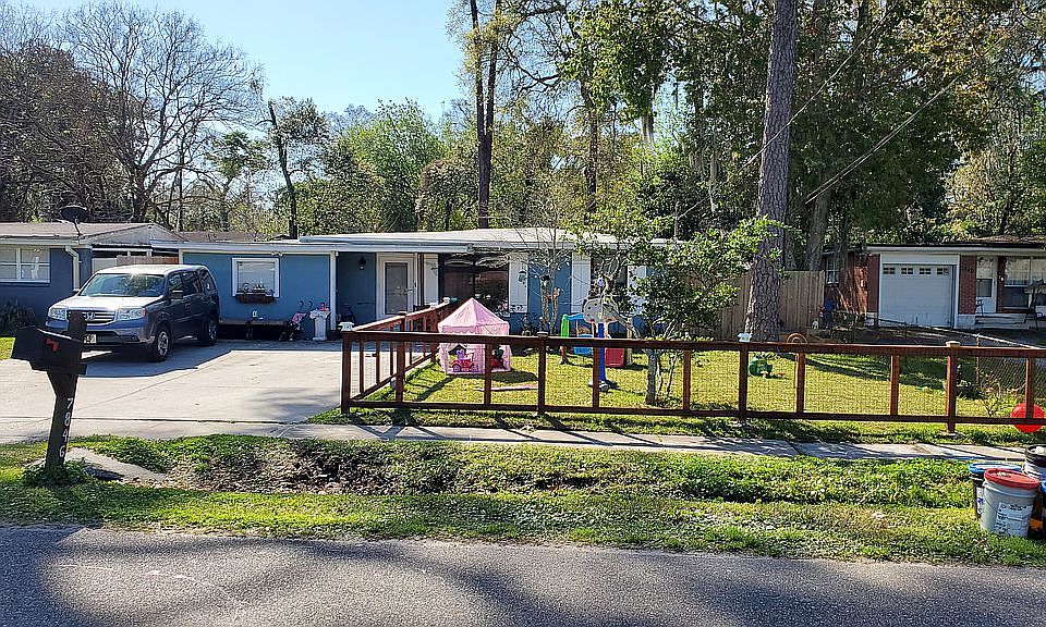 2nd image of 7846 Hare Ave