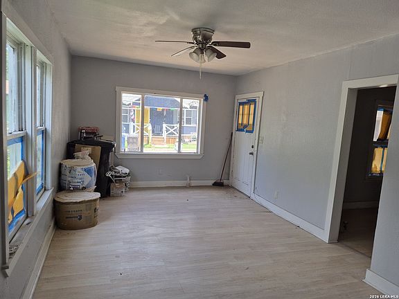 2nd image of 222 Sonora
