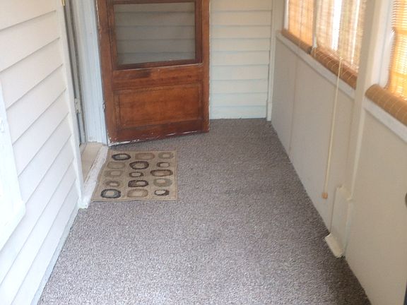 331 enclosed front porch 