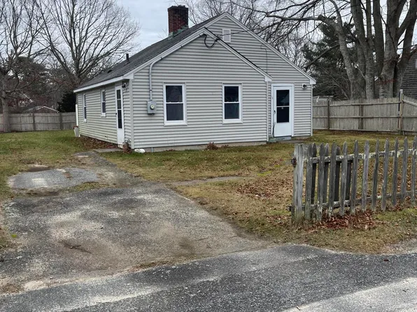 14 General Patton Drive, Hyannis, MA 02601