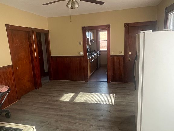 5th image of 106 Richmond St #1