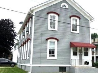 455 Cass St, Crete, IL 60417