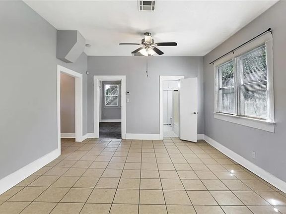5th image of 728 Philip St