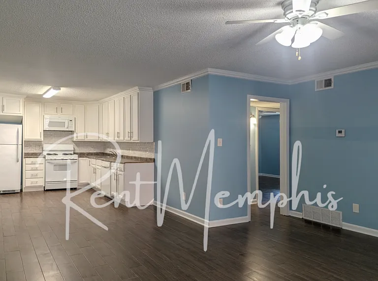 358 E Pkwy N #4 — Photo 3