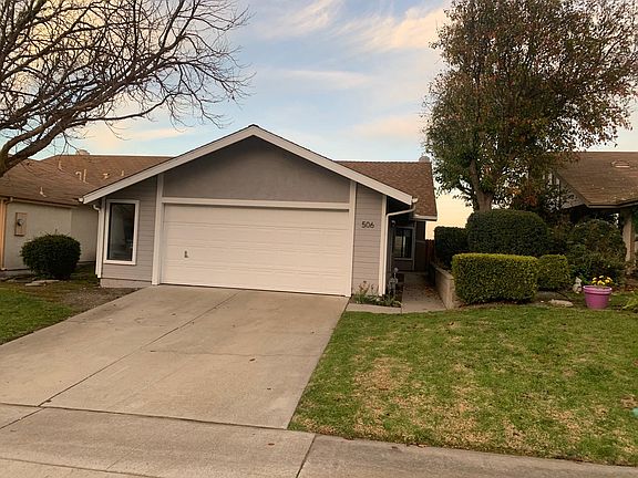 2nd image of 506 Newport Dr