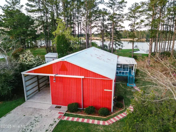 170 Zinkie Lane, Bath, NC 27808