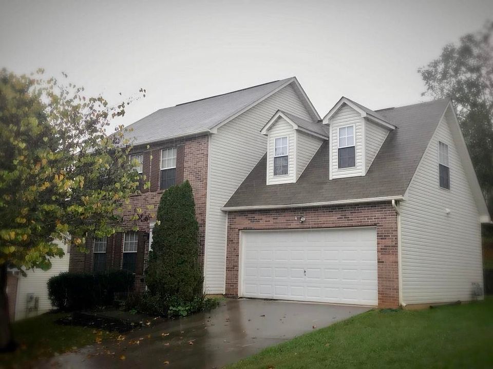 1st image of 763 Settlers Pond Way