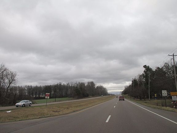 4th image of 6882 Highway 51 N