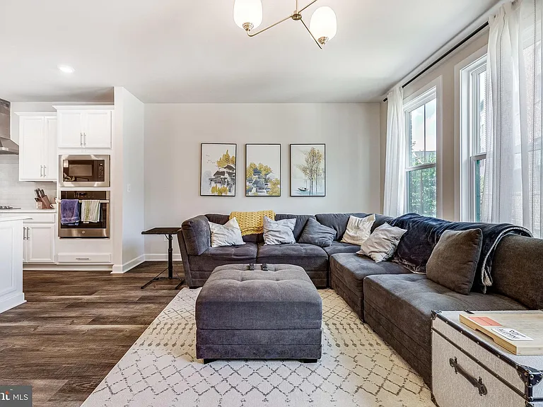 2335 Water Promenade Ave — Photo 28