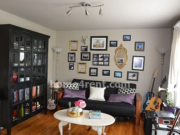 3rd image of 2909 W 48th Ter