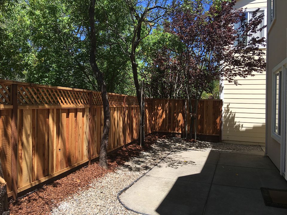 2nd image of 254 Abigail Cir