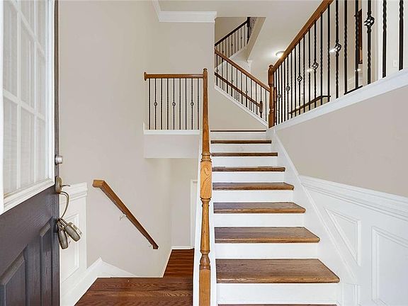 4th image of 3199 Buck Way