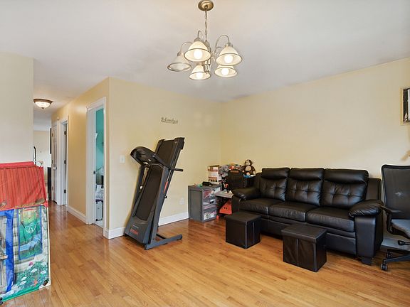 5th image of 351 Park St