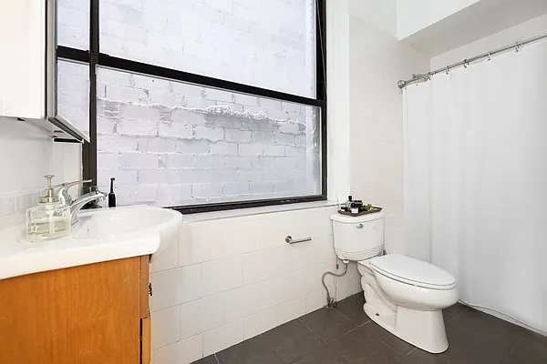 Rented by REAL New York | media 12