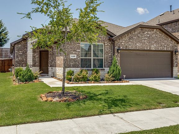 3rd image of 1106 Freestone Dr