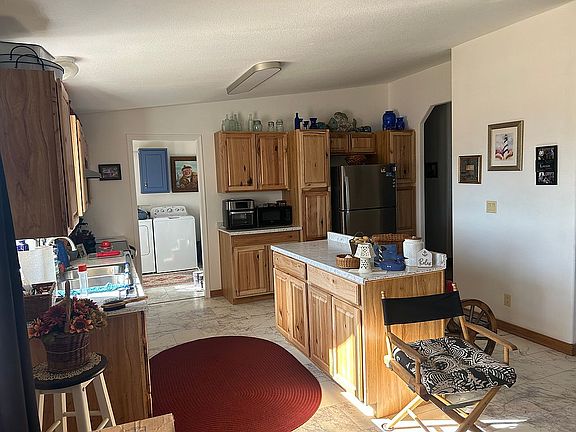 5th image of 8955 S Kings Ranch Rd