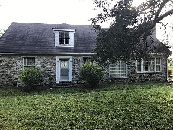 5th image of 2258 Lewisburg Hwy