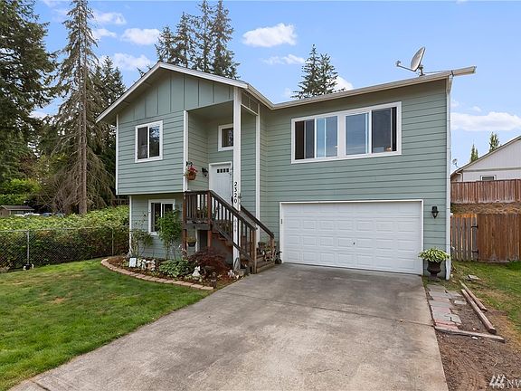 2nd image of 2320 SE Abernathy Ct
