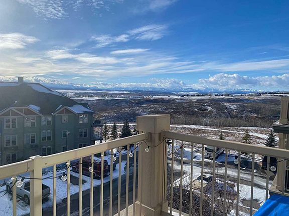 2nd image of 403-201 Sunset Dr #403