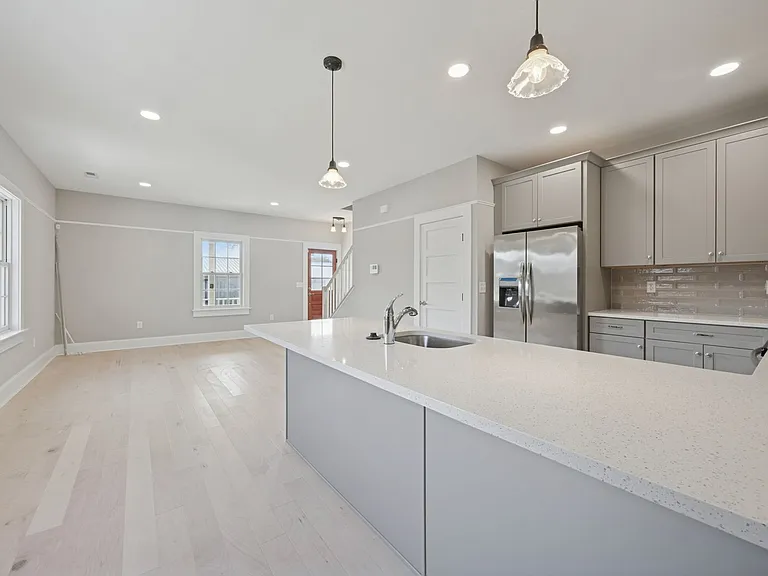 2437 Old Battery Ln — Photo 7