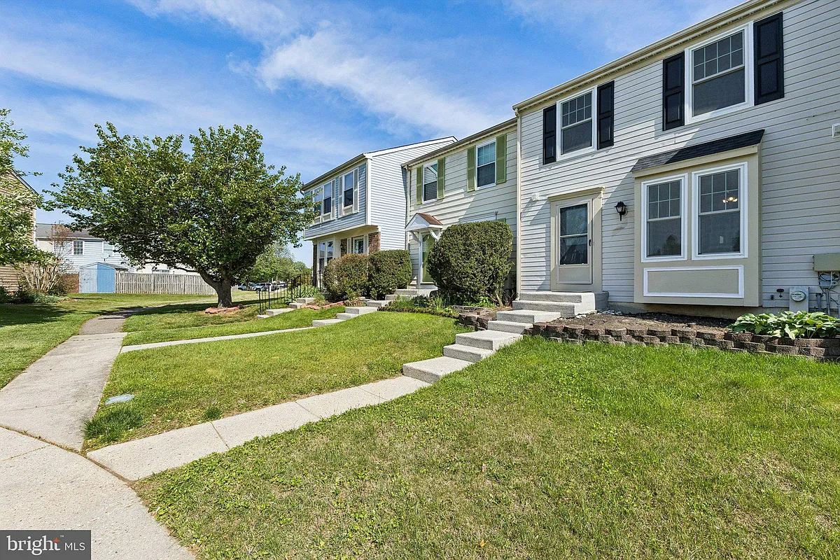 Building Photo - 2711 Neman Ct